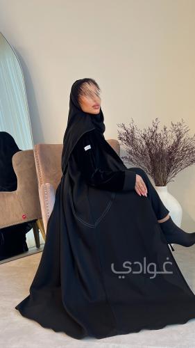 عباية سوداء بقماش الليمار بتداخل المخمل 11169