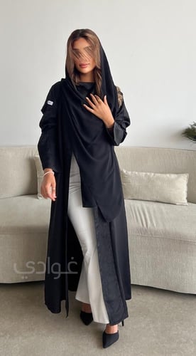‎عباية عيد سوداء ربع كلوش بقماش ليمار والجاكار - 1...