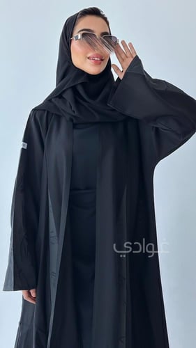 عباية سوداء ربع كلوش بتداخل الجاكار- 11237
