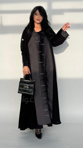 عبايية عيد سوداء كلوش كامل بقماش ليمار و بتداخل ال...