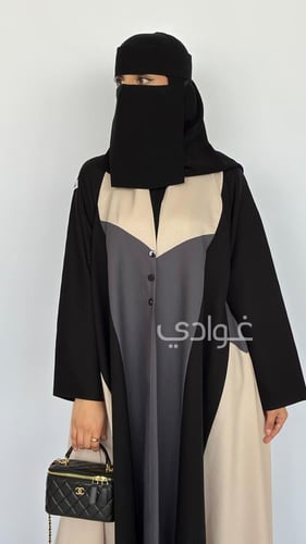 عباية سوداء بتداخل اللونين الرمادي و البيج- 11206