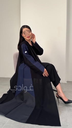 عباية سوداء كلوش بقصة مميزة- 11106