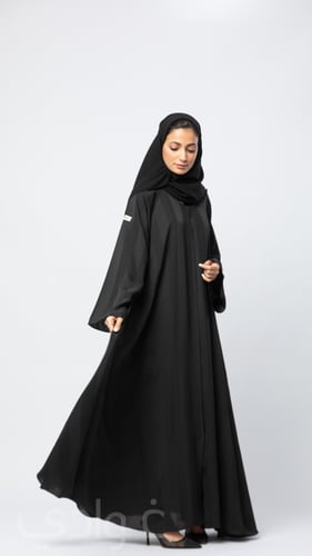 عباية نصف كلوش سوداء مخططة بطقطق بقماش جوم- 11013