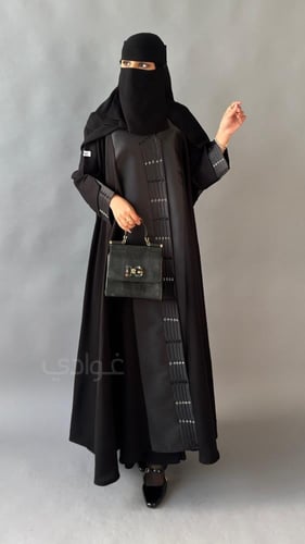 عبايية عيد سوداء كلوش كامل بقماش ليمار و بتداخل ال...