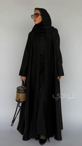 عباية عيد سوداء ربع كلوش تزدان بالقيطان- 11259