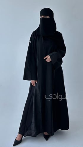عباية سوداء ربع كلوش بتداخل الجاكار- 11237