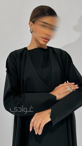 عباية سوداء كلوش بتصميم مميز -11141