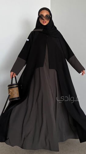 عباية سوداء ربع كلوش بتصميم مميز- 11263