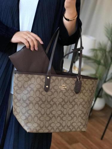 شنطه جامعه من ماركة كوتش (Coach