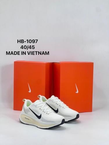 حذاء Nike الرياضي الزوم