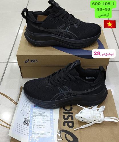 حذاء من ماركه ايسكس ASICS الرياضي