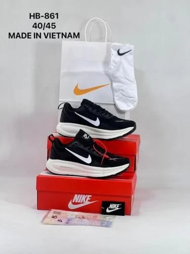 حذاء Nike الرياضي الزوم