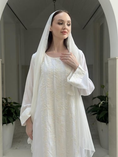 Embroidered cotton thobe for hajj and umrah