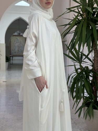 Embroidered cotton thobe for hajj and umrah