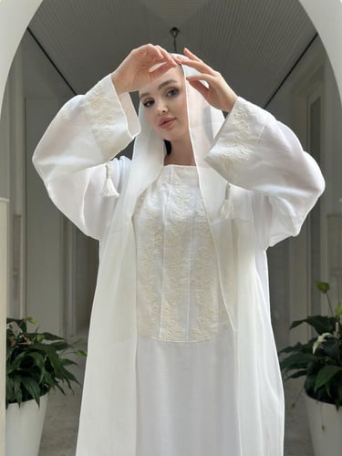 Embroidered cotton thobe for hajj and umrah