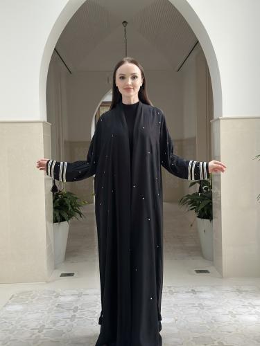 Embroider silk abaya
