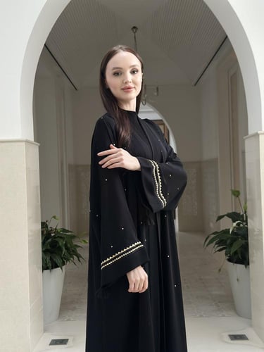 Embroider silk abaya