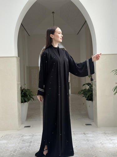 Embroider silk abaya