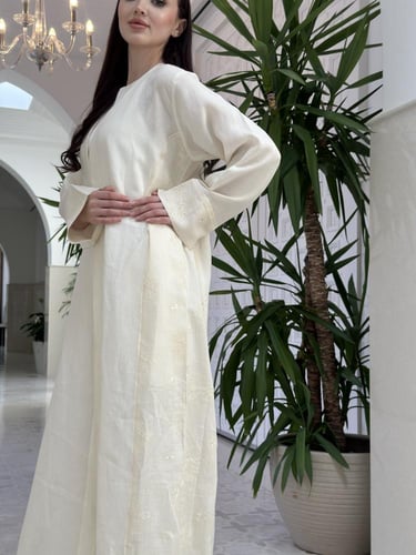 Embroidered linen abaya