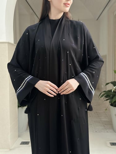 Embroider silk abaya