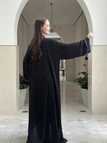 Embroider silk abaya