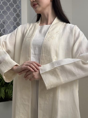Embroidered linen abaya
