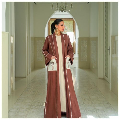 Linen abaya with embroidered pocket