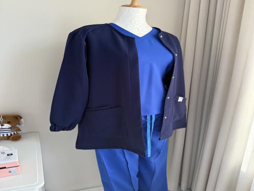 Signature jacket اخر قطعة مقاس XS