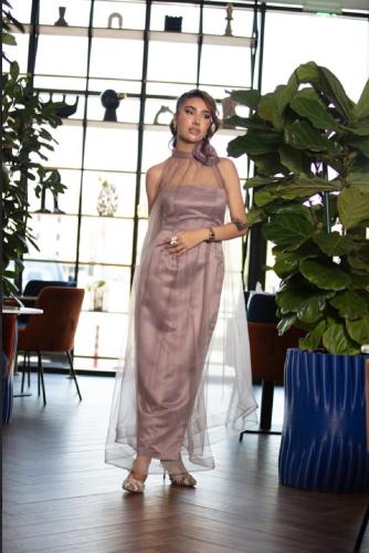 فستان من قطعتين تل وتفتة ناعم