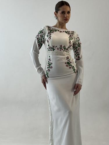 فستان ابيض شك ورد