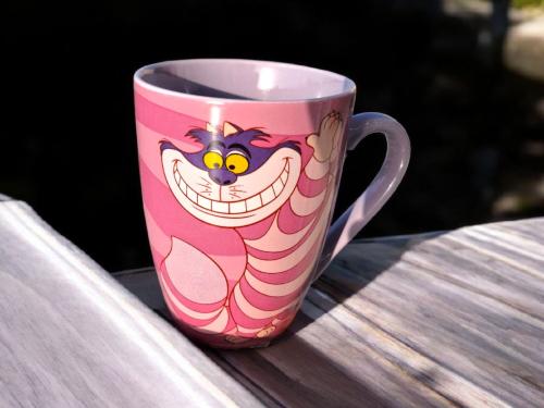 أكواب Cheshire Cat الساحرة – لمسة من الخيال مع كل...