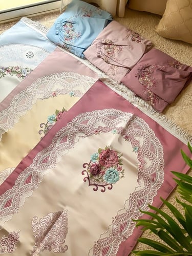 مجموعة 3 أطقم سجادة صلاة مع شرشف صلاة