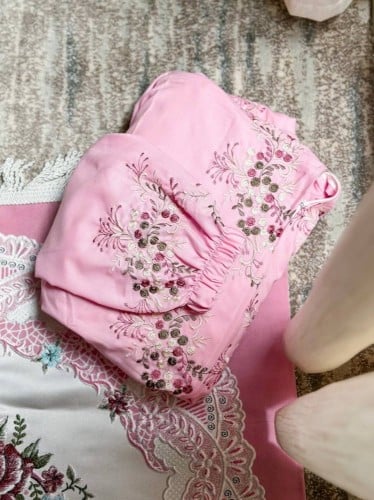 طقم سجادة الصلاة مع شرشف وردي