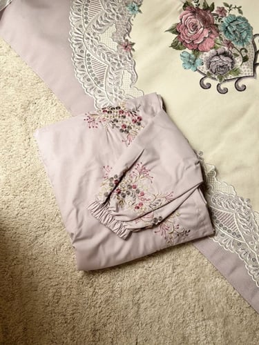 طقم سجادة الصلاة مع شرشف روز