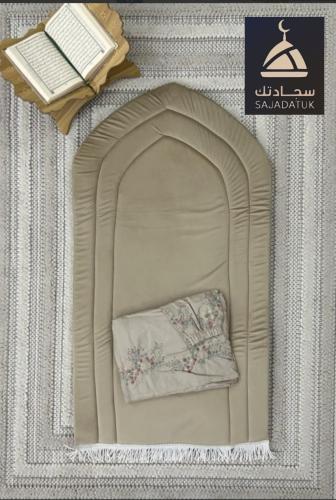 سجادة صلاة مبطن محراب سفنج قطيفة ناعم مريحة للقدمي...