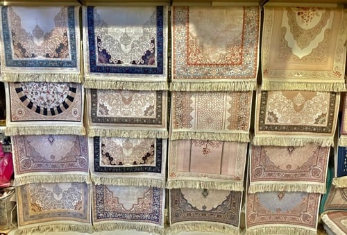 سجادة صلاة مانع للانزلاق بشراشيب هاند ميد يدوي طوي...