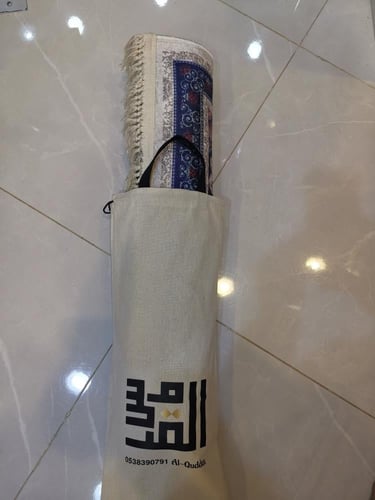 سجادة صلاة مزود بالباد مانع للانزلاق ناعمة ومريحة