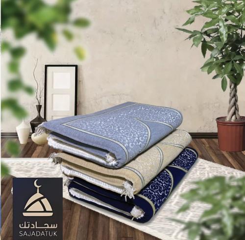 سجادة صلاة محشيه ومبطن ميموري فوووم تركي طبي مريح...