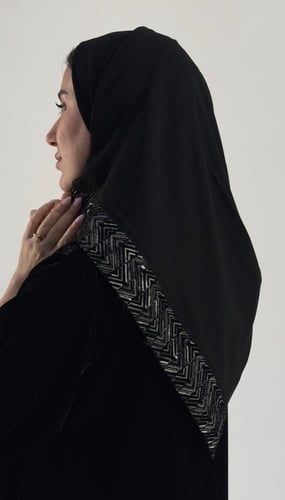 عباية انيقة