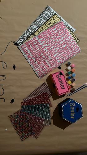 بوكس خشبي للتلوين ( بوكس حروف ستكرات صغيره الوان ط...