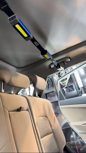 طقم كشافات مع شاحن سريع وإضاءة متعددة المستويات