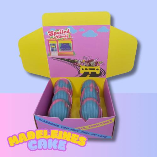 ‏madeleines cake- ١٢ حبة- جدة فقط