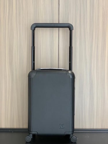 شنطة سفر كاري اون لـويـس فيـتتـون