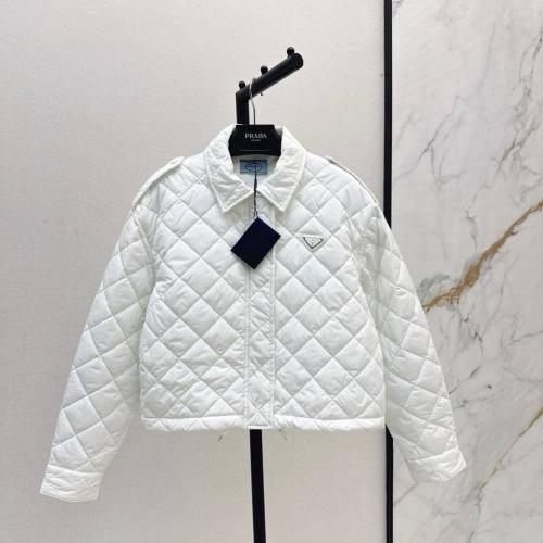 جاكيت براداا