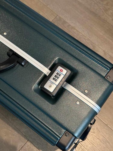 شنطة سفر كاري اون