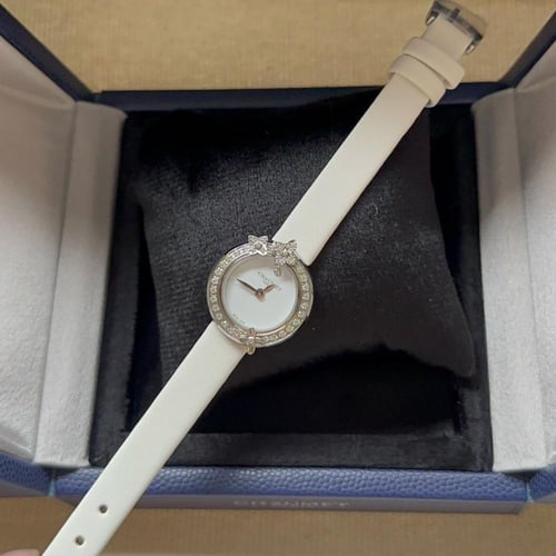 ساعة شـووميه