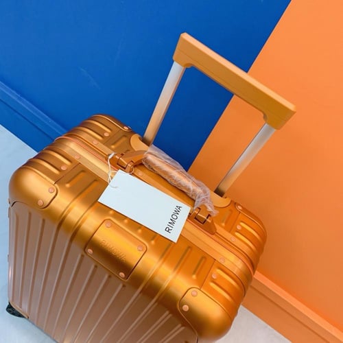 شنطة سفر كاري اون