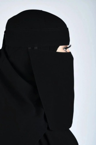نقاب وسط عادي لاصق
