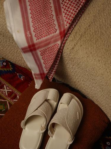 تنسيق العيد شماغ وحذاء جلد TN1