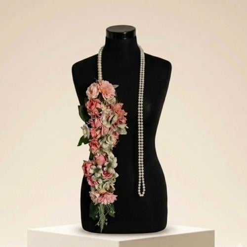 Side elegance necklace